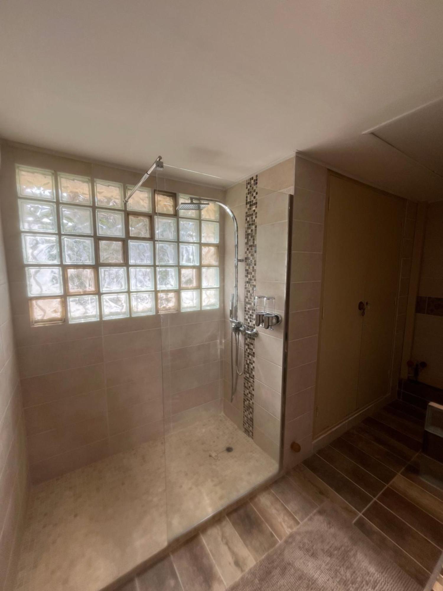 Chambre D'Hotes La Tour-d'Aigues Ngoại thất bức ảnh
